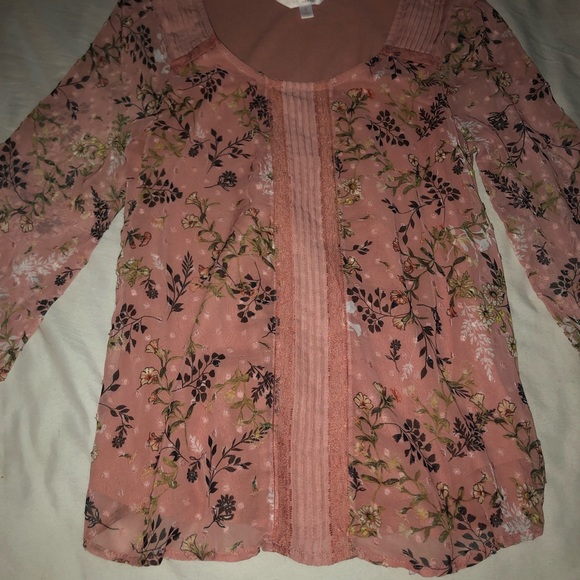 Blouse 👚 - Picture 2 of 4